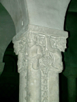 Krypta mit Bestiens&auml;ule  (Freising)