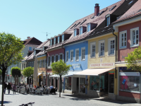 Rathaus, Maria-Hilf-Kapelle, Hauptstra&szlig;e (Murnau am Staffelsee)