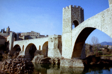 Brücke über Fluvià (Besalú)